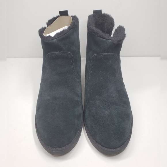 New UGG Romely Black Fur Zip Ankle Boots - Picture 3 of 10